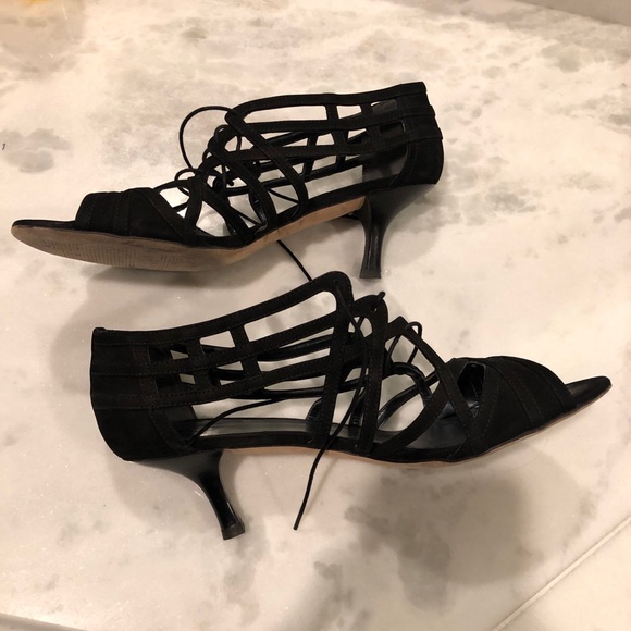 {S t u a r t W e i s m a n} Black Sandal - Picture 4 of 6